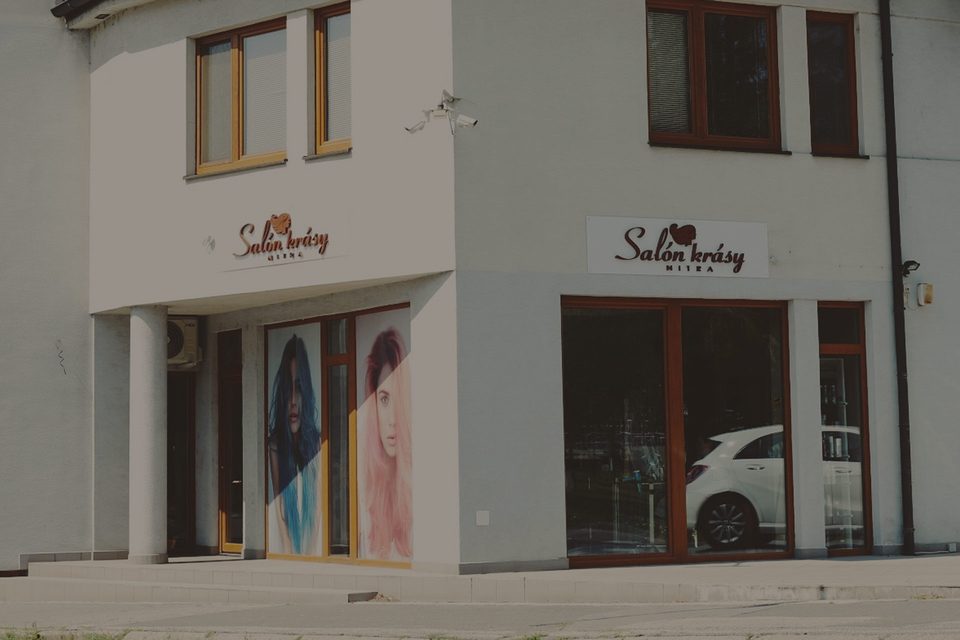 Salón krásy Nitra — vchod do salónu na Párovskej 2